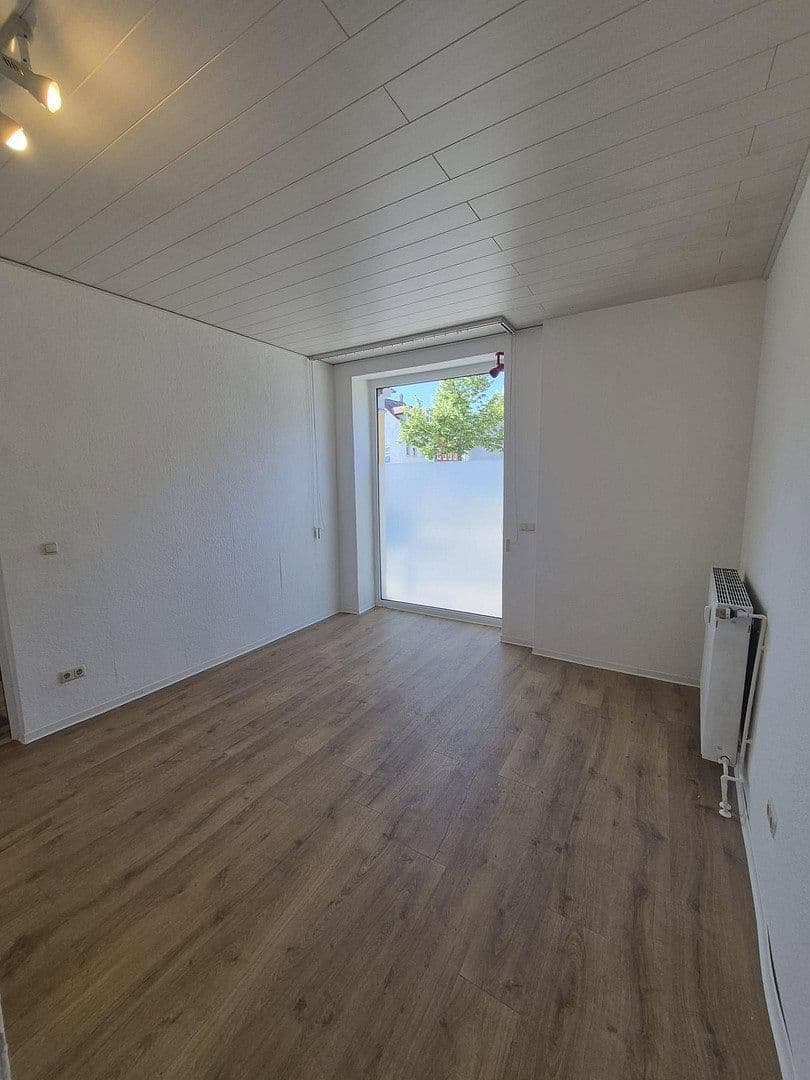 Prenájom bytu 2-izbový 73 m², Darrplatz 13, Apolda, Durínsko Prenájom bytu 2-izbový 73 m², Darrplatz 13, Apolda, Durínsko