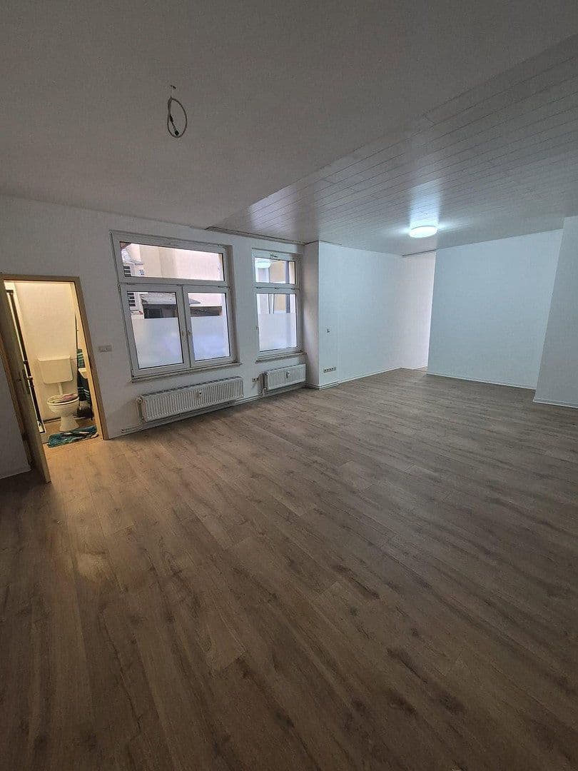 Prenájom bytu 2-izbový 73 m², Darrplatz 13, Apolda, Durínsko Prenájom bytu 2-izbový 73 m², Darrplatz 13, Apolda, Durínsko