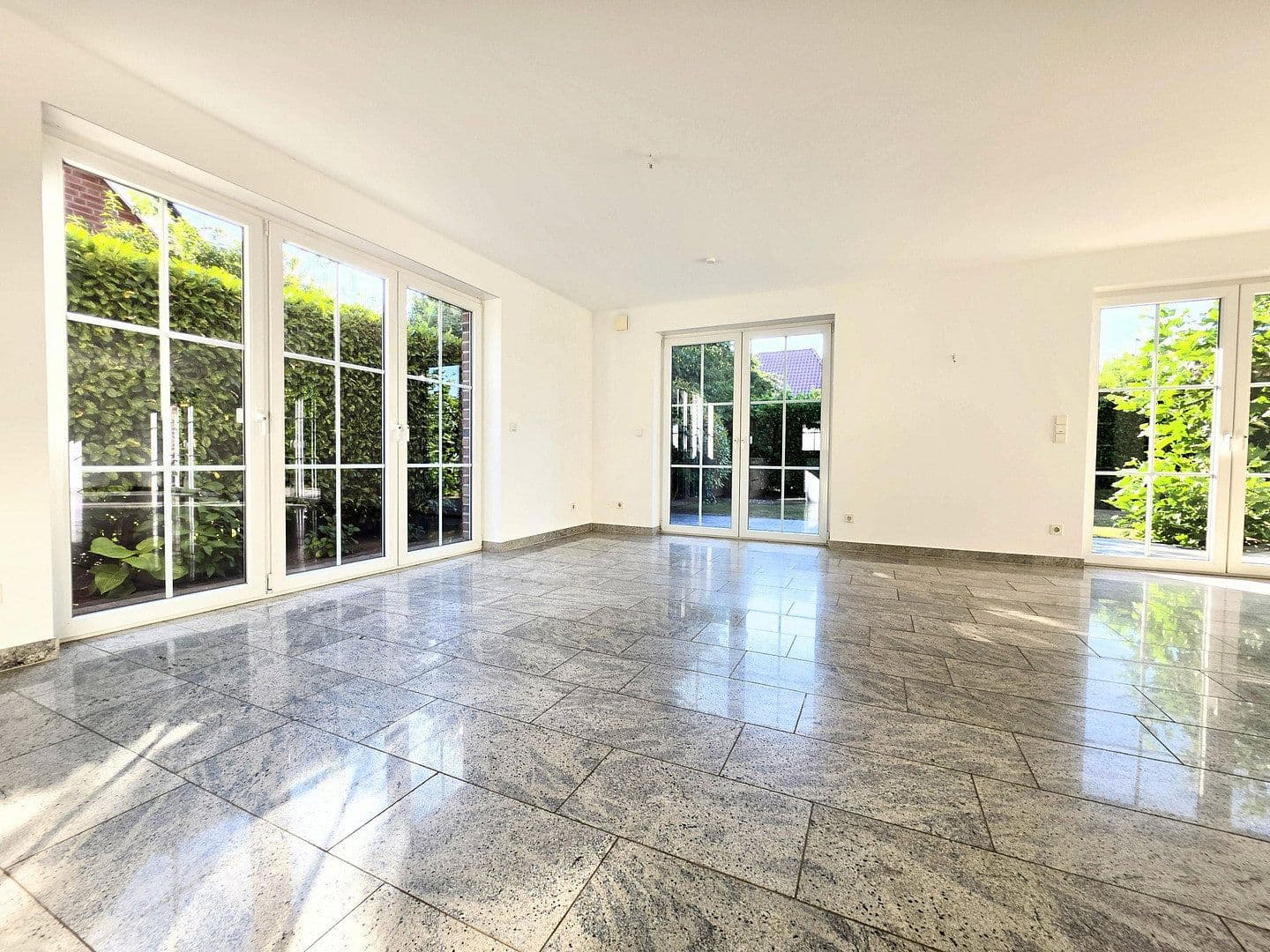 Predaj domu 179 m², pozemok 450 m², Am Schleitershof 65, Krefeld, Severné Porýnie - Westfálsko Predaj domu 179 m², pozemok 450 m², Am Schleitershof 65, Krefeld, Severné Porýnie - Westfálsko