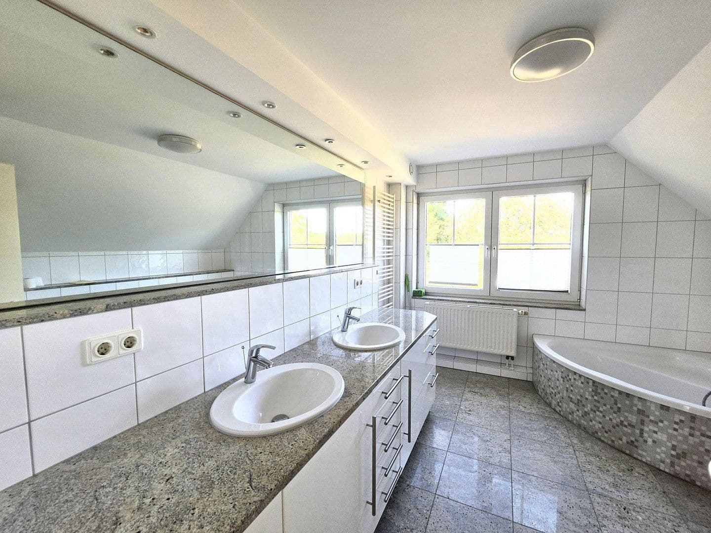 Predaj domu 179 m², pozemok 450 m², Am Schleitershof 65, Krefeld, Severné Porýnie - Westfálsko Predaj domu 179 m², pozemok 450 m², Am Schleitershof 65, Krefeld, Severné Porýnie - Westfálsko