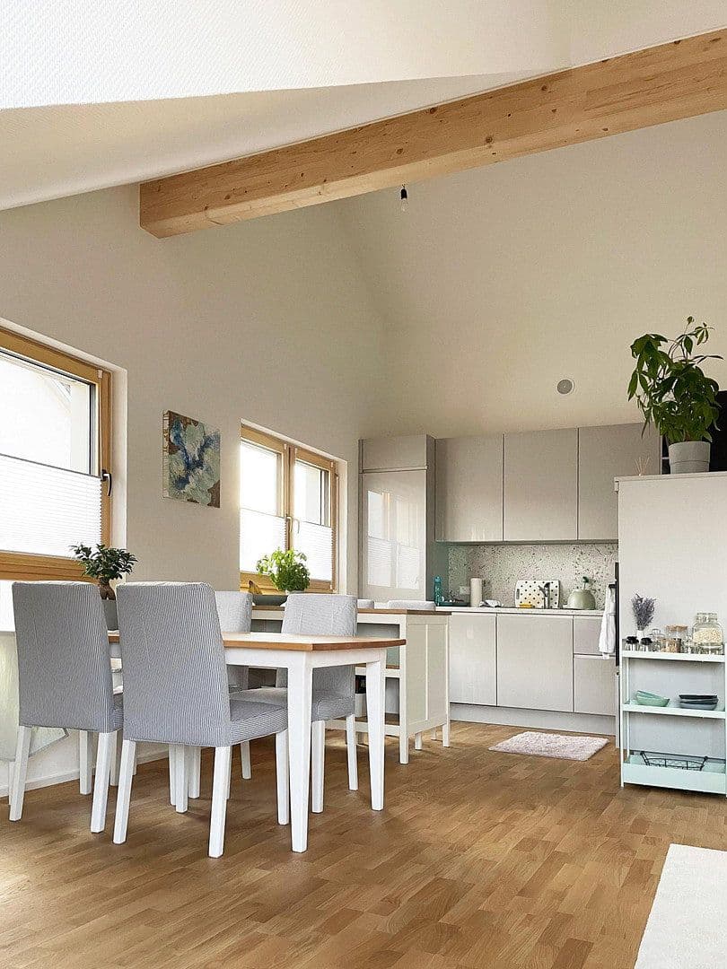 Prenájom bytu 3-izbový 77 m², Affalterbach, Bádensko-Wurttembersko Prenájom bytu 3-izbový 77 m², Affalterbach, Bádensko-Wurttembersko