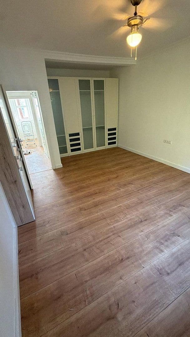 Prenájom bytu 3-izbový 100 m², Geigerstraße 9, Pforzheim, Bádensko-Wurttembersko Prenájom bytu 3-izbový 100 m², Geigerstraße 9, Pforzheim, Bádensko-Wurttembersko