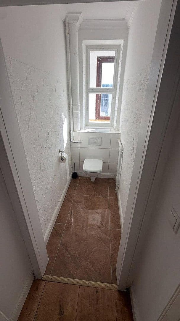 Prenájom bytu 3-izbový 100 m², Geigerstraße 9, Pforzheim, Bádensko-Wurttembersko Prenájom bytu 3-izbový 100 m², Geigerstraße 9, Pforzheim, Bádensko-Wurttembersko