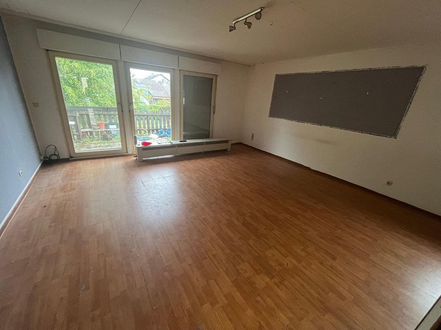 Prenájom domu 90 m², pozemok 600 m², Keltenstraße 7, Wöllstein, Porýnie-Falcko Prenájom domu 90 m², pozemok 600 m², Keltenstraße 7, Wöllstein, Porýnie-Falcko
