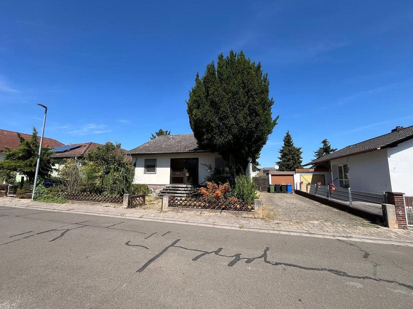 Prenájom domu 90 m², pozemok 600 m², Keltenstraße 7, Wöllstein, Porýnie-Falcko Prenájom domu 90 m², pozemok 600 m², Keltenstraße 7, Wöllstein, Porýnie-Falcko