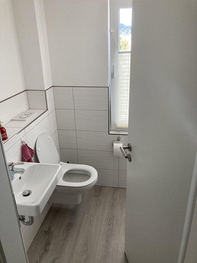 Prenájom bytu 3-izbový 90 m², Marburger Str. 88, Marburg, Hesensko Prenájom bytu 3-izbový 90 m², Marburger Str. 88, Marburg, Hesensko