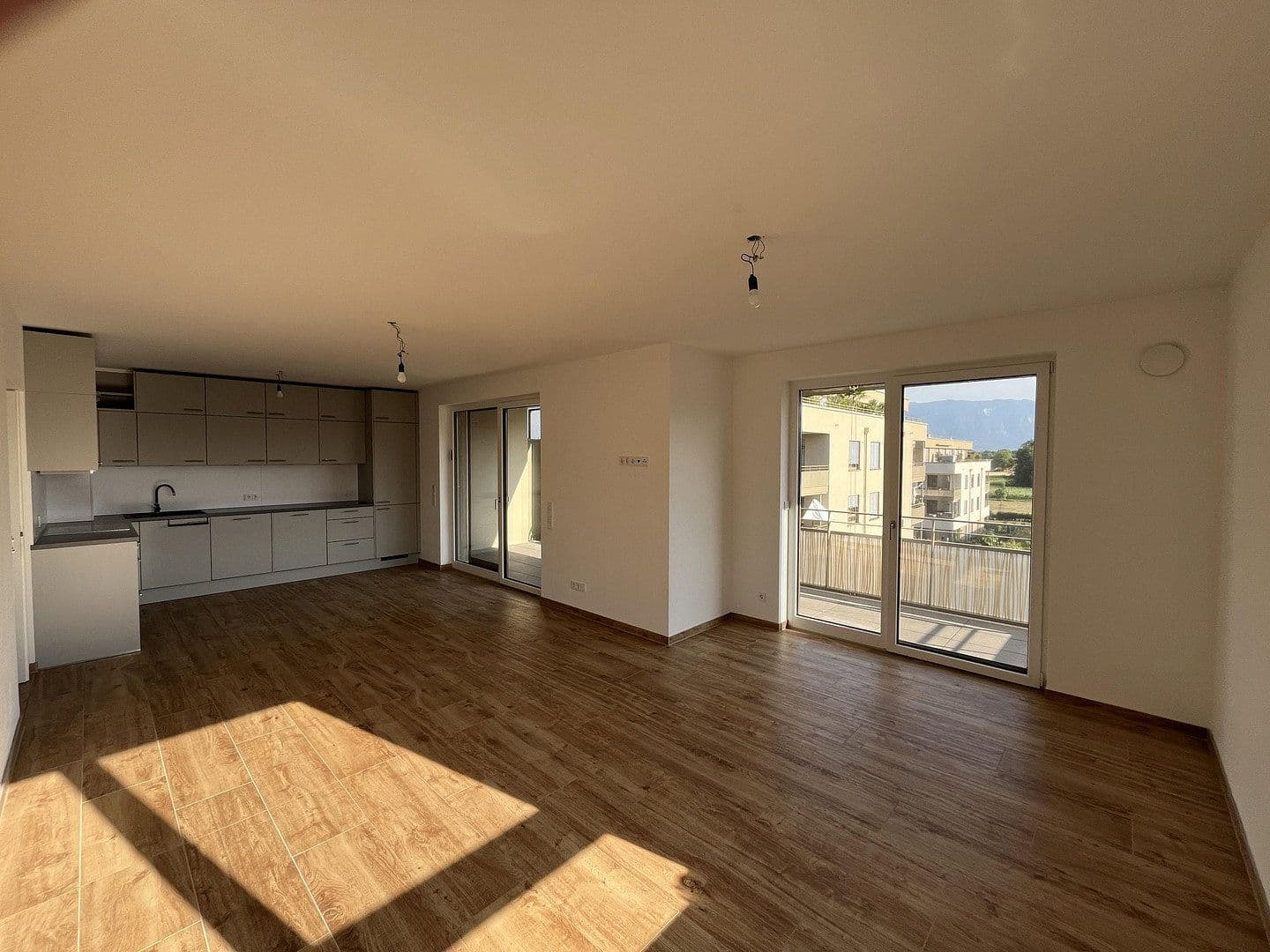 Predaj bytu 3-izbový 92 m², Münchener Str. 25b, Freilassing, Bavorsko Predaj bytu 3-izbový 92 m², Münchener Str. 25b, Freilassing, Bavorsko