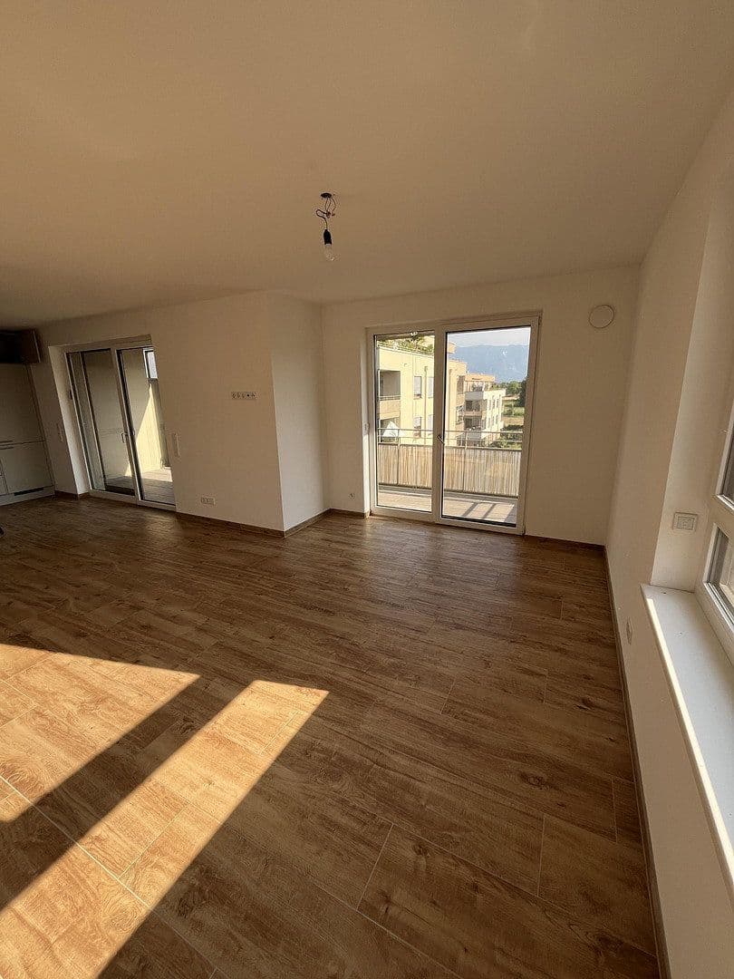 Predaj bytu 3-izbový 92 m², Münchener Str. 25b, Freilassing, Bavorsko Predaj bytu 3-izbový 92 m², Münchener Str. 25b, Freilassing, Bavorsko
