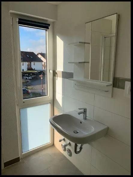 Prenájom bytu 2-izbový 55 m², Weißenhofstrasse 18, Erlenbach, Bádensko-Wurttembersko Prenájom bytu 2-izbový 55 m², Weißenhofstrasse 18, Erlenbach, Bádensko-Wurttembersko