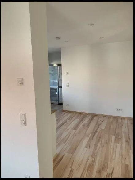 Prenájom bytu 2-izbový 55 m², Weißenhofstrasse 18, Erlenbach, Bádensko-Wurttembersko Prenájom bytu 2-izbový 55 m², Weißenhofstrasse 18, Erlenbach, Bádensko-Wurttembersko
