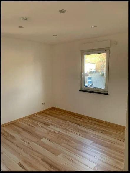 Prenájom bytu 2-izbový 55 m², Weißenhofstrasse 18, Erlenbach, Bádensko-Wurttembersko Prenájom bytu 2-izbový 55 m², Weißenhofstrasse 18, Erlenbach, Bádensko-Wurttembersko