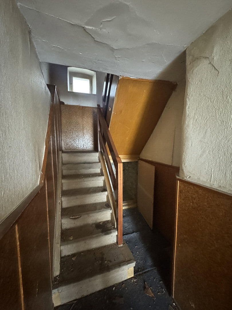 Predaj domu 180 m², pozemok 440 m², Kirchgasse 2, Lauterecken, Porýnie-Falcko Predaj domu 180 m², pozemok 440 m², Kirchgasse 2, Lauterecken, Porýnie-Falcko