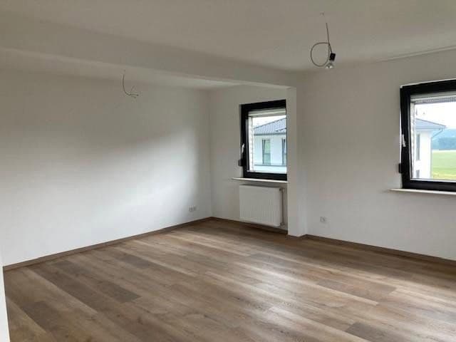 Prenájom domu 85 m², pozemok 400 m², Hauptstr. 34, Eichen, Porýnie-Falcko Prenájom domu 85 m², pozemok 400 m², Hauptstr. 34, Eichen, Porýnie-Falcko