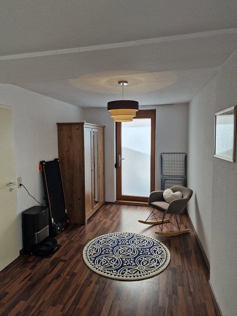 Prenájom bytu 3-izbový 98 m², Hauptstrasse 90, Winnenden, Bádensko-Wurttembersko Prenájom bytu 3-izbový 98 m², Hauptstrasse 90, Winnenden, Bádensko-Wurttembersko