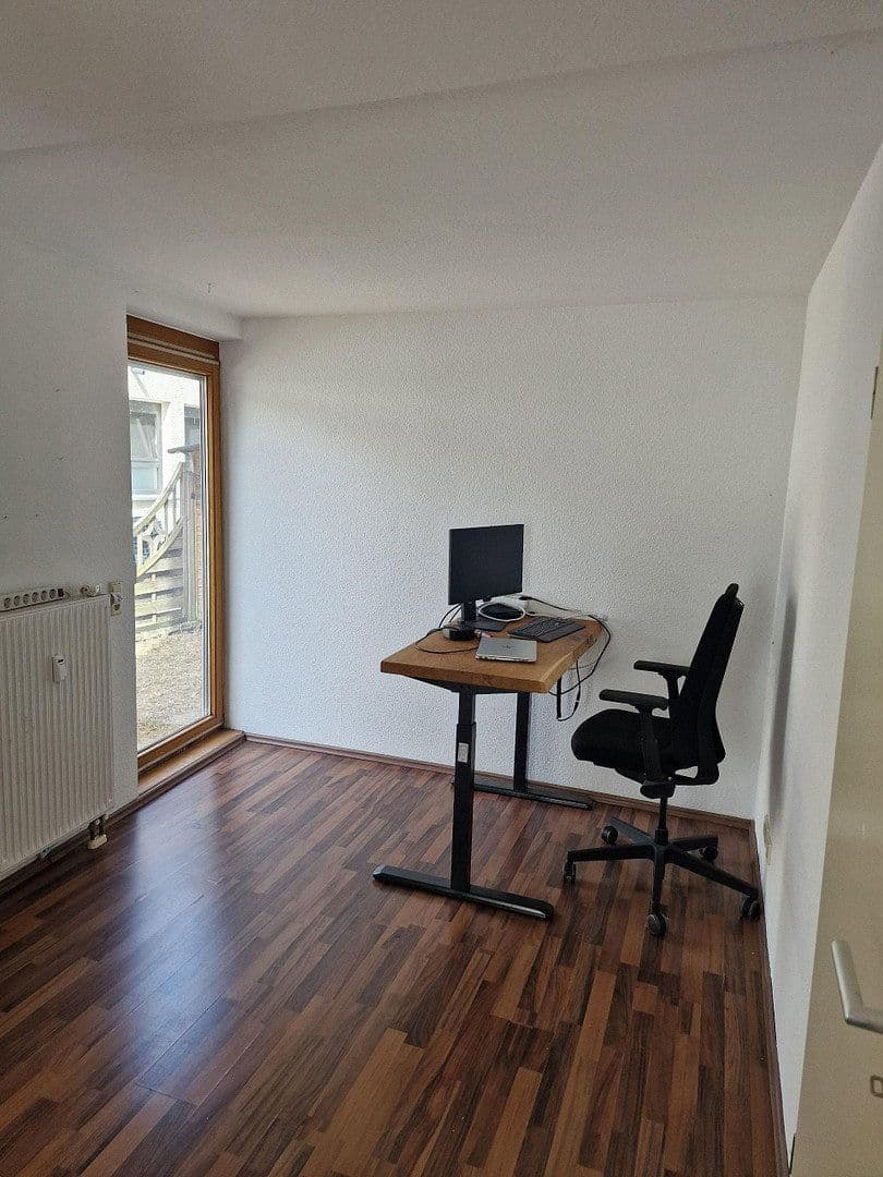 Prenájom bytu 3-izbový 98 m², Hauptstrasse 90, Winnenden, Bádensko-Wurttembersko Prenájom bytu 3-izbový 98 m², Hauptstrasse 90, Winnenden, Bádensko-Wurttembersko
