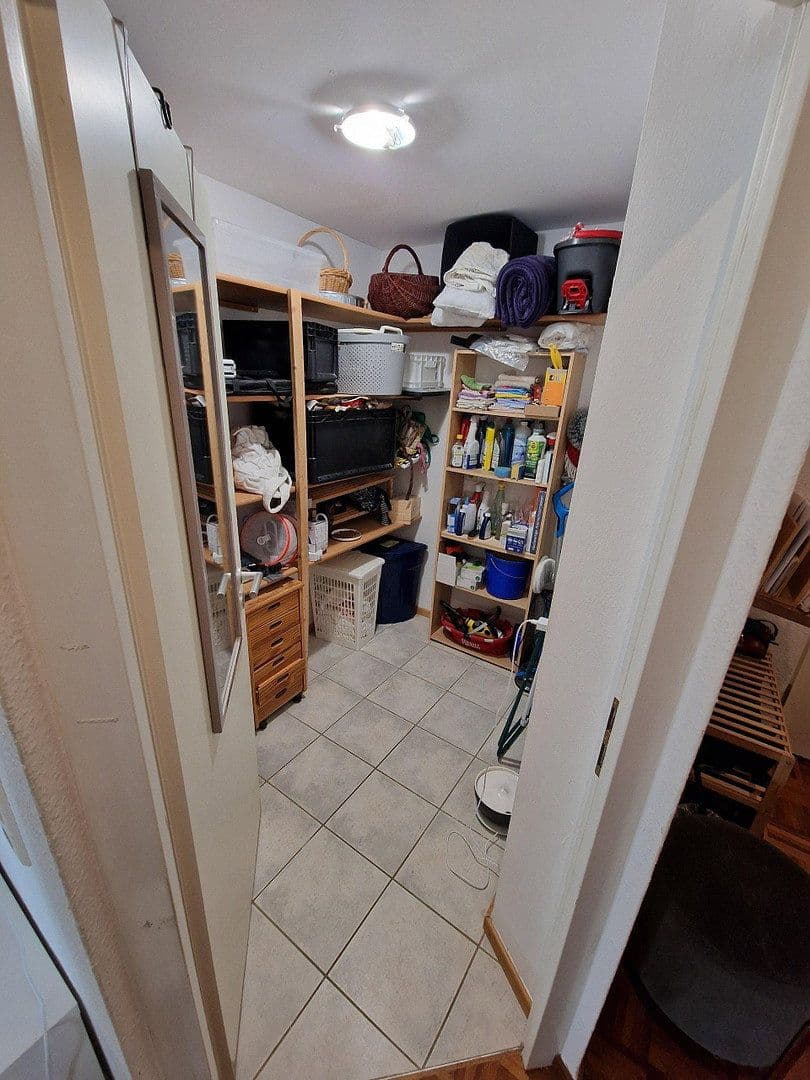 Prenájom bytu 3-izbový 98 m², Hauptstrasse 90, Winnenden, Bádensko-Wurttembersko Prenájom bytu 3-izbový 98 m², Hauptstrasse 90, Winnenden, Bádensko-Wurttembersko