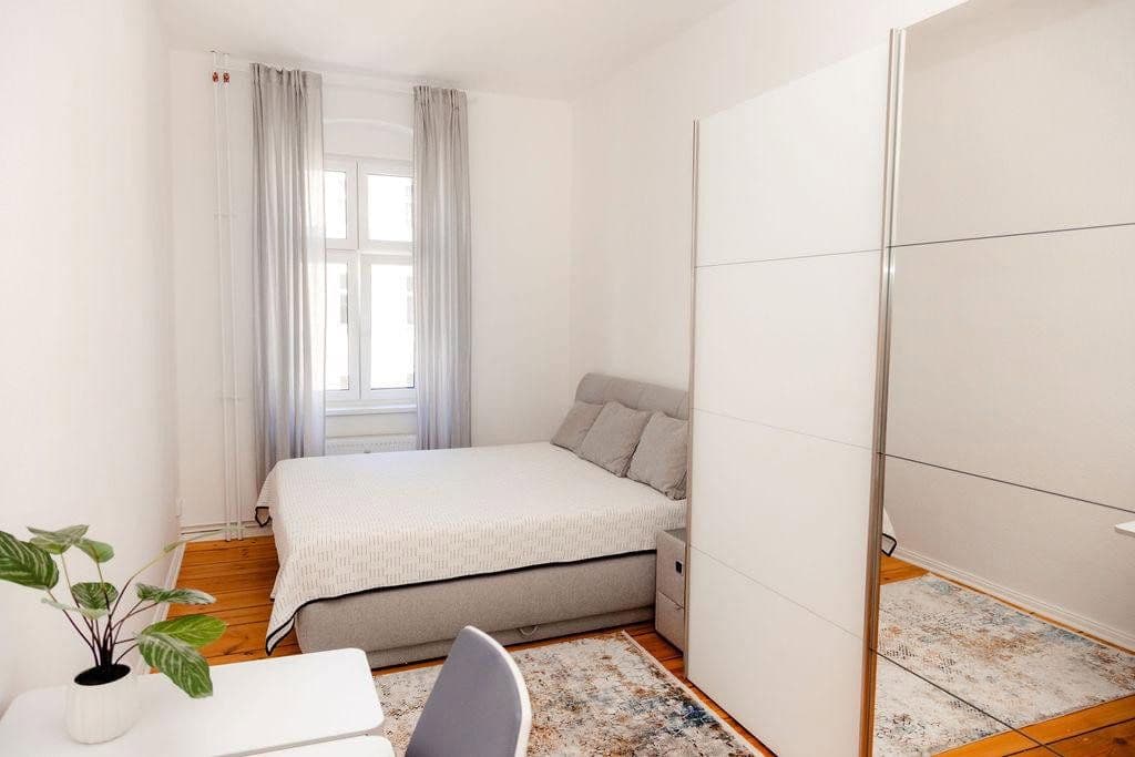 Prenájom bytu 2-izbový 62 m², Schlegelstrasse 11, Berlin, Berlín Prenájom bytu 2-izbový 62 m², Schlegelstrasse 11, Berlin, Berlín