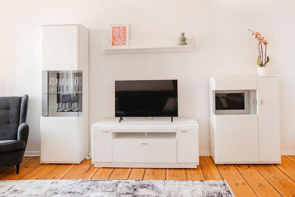 Prenájom bytu 2-izbový 62 m², Schlegelstrasse 11, Berlin, Berlín Prenájom bytu 2-izbový 62 m², Schlegelstrasse 11, Berlin, Berlín
