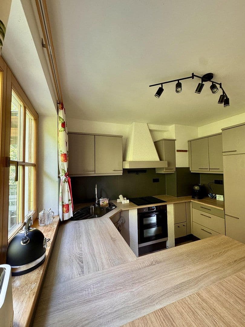 Prenájom bytu 4-izbový 140 m², Laimstraße 12, Sankt Gilgen, Salzbursko Prenájom bytu 4-izbový 140 m², Laimstraße 12, Sankt Gilgen, Salzbursko