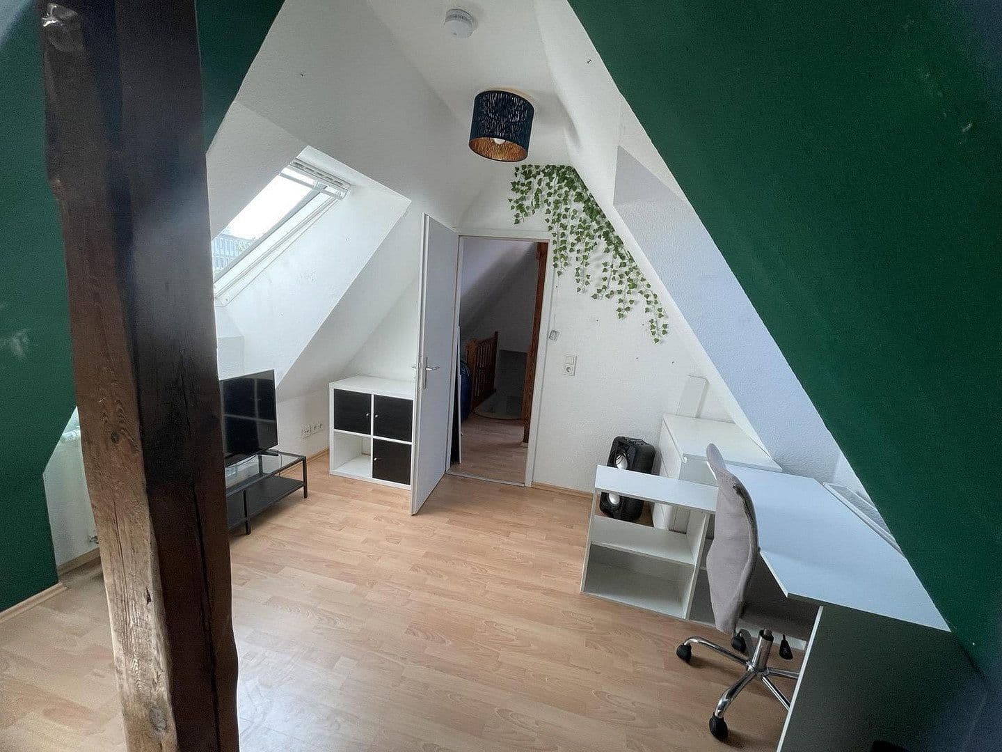 Prenájom bytu 3-izbový 80 m², Rostock, Meklenbursko-Predpomoransko Prenájom bytu 3-izbový 80 m², Rostock, Meklenbursko-Predpomoransko