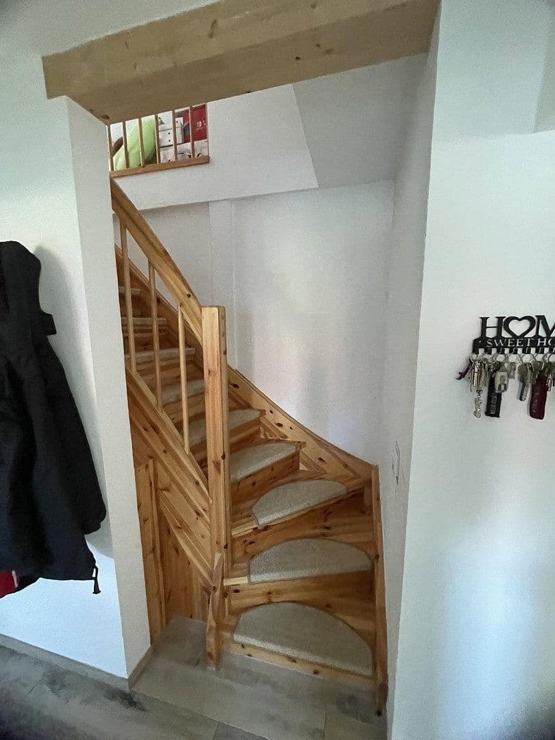 Prenájom bytu 3-izbový 80 m², Rostock, Meklenbursko-Predpomoransko Prenájom bytu 3-izbový 80 m², Rostock, Meklenbursko-Predpomoransko
