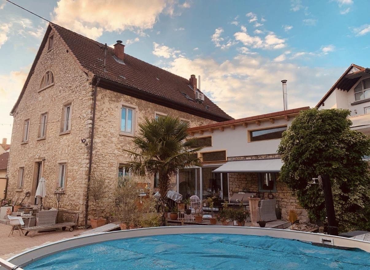 Predaj domu 326 m², pozemok 600 m², Stadecken-Elsheim, Porýnie-Falcko Predaj domu 326 m², pozemok 600 m², Stadecken-Elsheim, Porýnie-Falcko