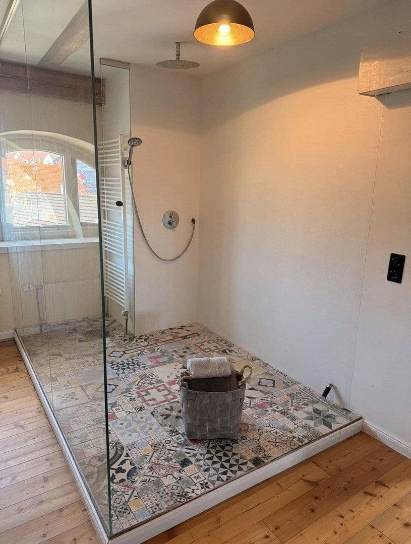 Predaj domu 326 m², pozemok 600 m², Stadecken-Elsheim, Porýnie-Falcko Predaj domu 326 m², pozemok 600 m², Stadecken-Elsheim, Porýnie-Falcko
