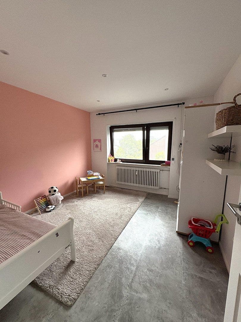 Predaj bytu 4-izbový 100 m², Schwetzingen, Bádensko-Wurttembersko Predaj bytu 4-izbový 100 m², Schwetzingen, Bádensko-Wurttembersko