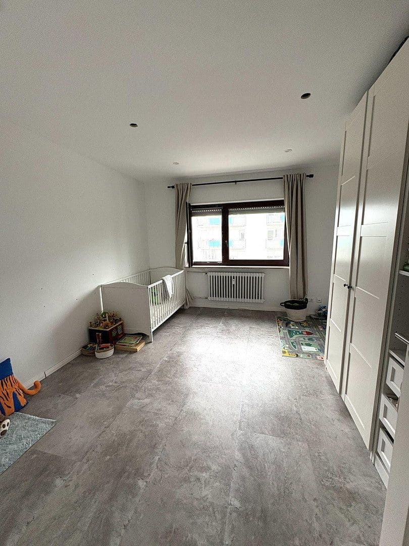 Predaj bytu 4-izbový 100 m², Schwetzingen, Bádensko-Wurttembersko Predaj bytu 4-izbový 100 m², Schwetzingen, Bádensko-Wurttembersko