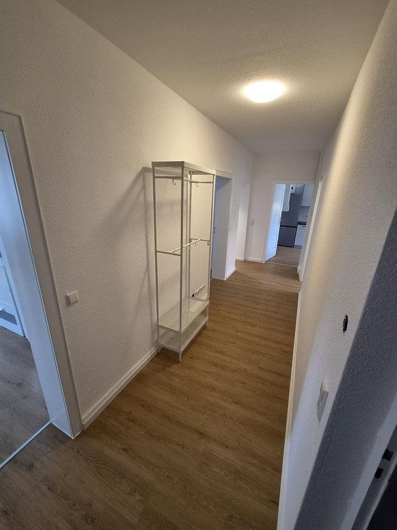 Prenájom bytu 3-izbový 80 m², Lorenzstr. 2, Karlsruhe, Bádensko-Wurttembersko Prenájom bytu 3-izbový 80 m², Lorenzstr. 2, Karlsruhe, Bádensko-Wurttembersko