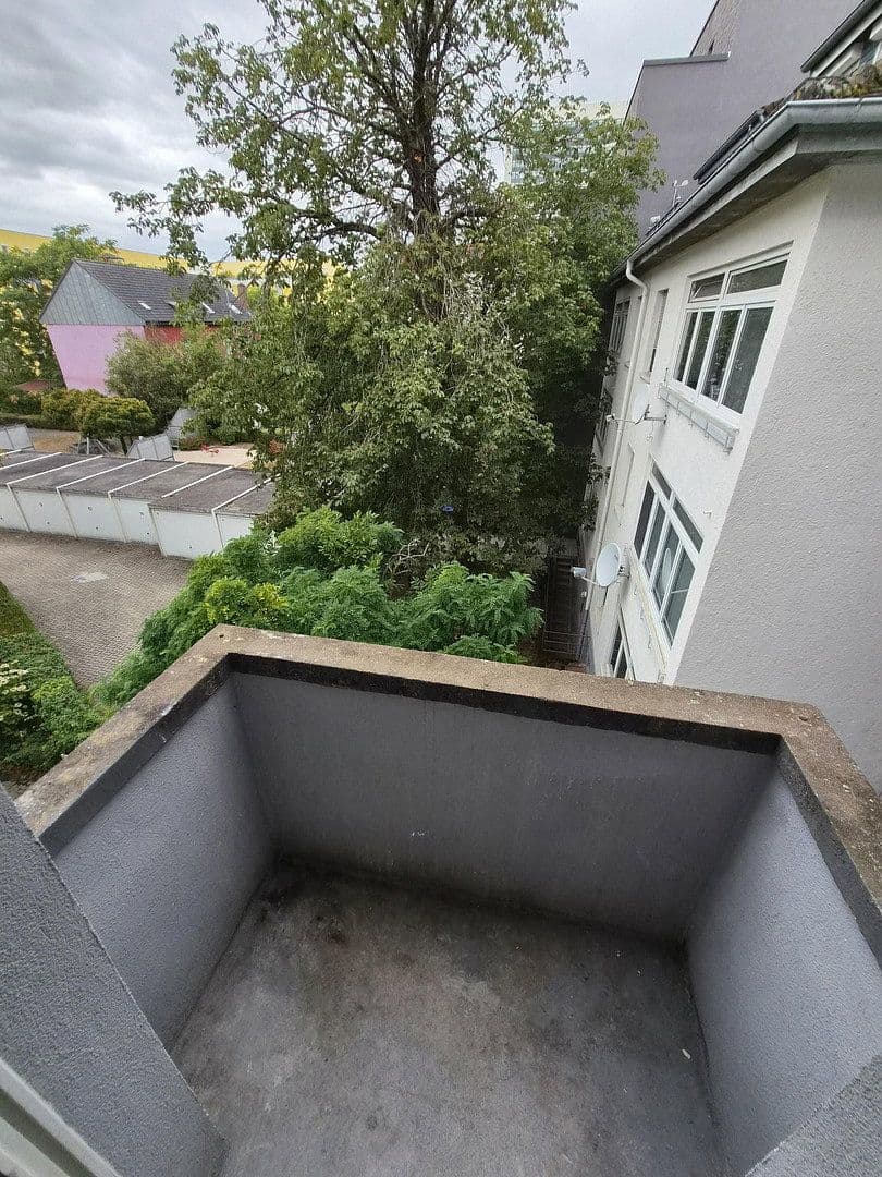 Prenájom bytu 3-izbový 80 m², Lorenzstr. 2, Karlsruhe, Bádensko-Wurttembersko Prenájom bytu 3-izbový 80 m², Lorenzstr. 2, Karlsruhe, Bádensko-Wurttembersko