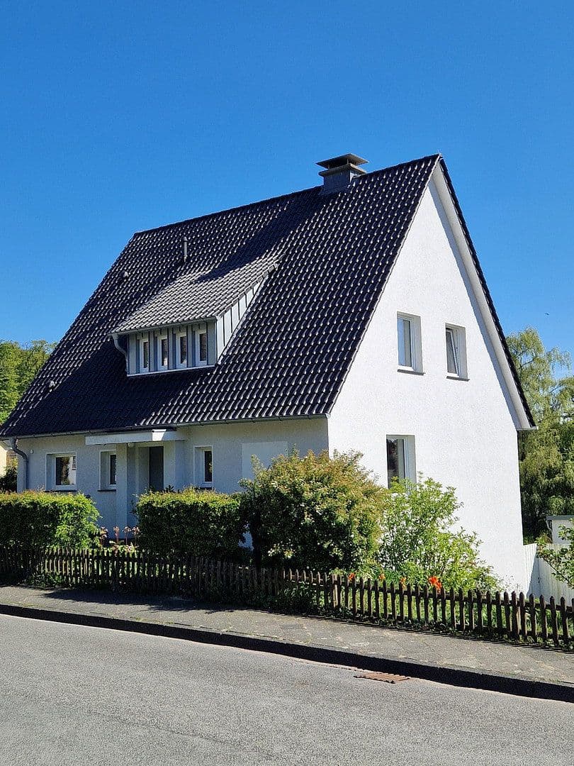 Predaj domu 152 m², pozemok 740 m², Bielefeld, Severné Porýnie - Westfálsko Predaj domu 152 m², pozemok 740 m², Bielefeld, Severné Porýnie - Westfálsko