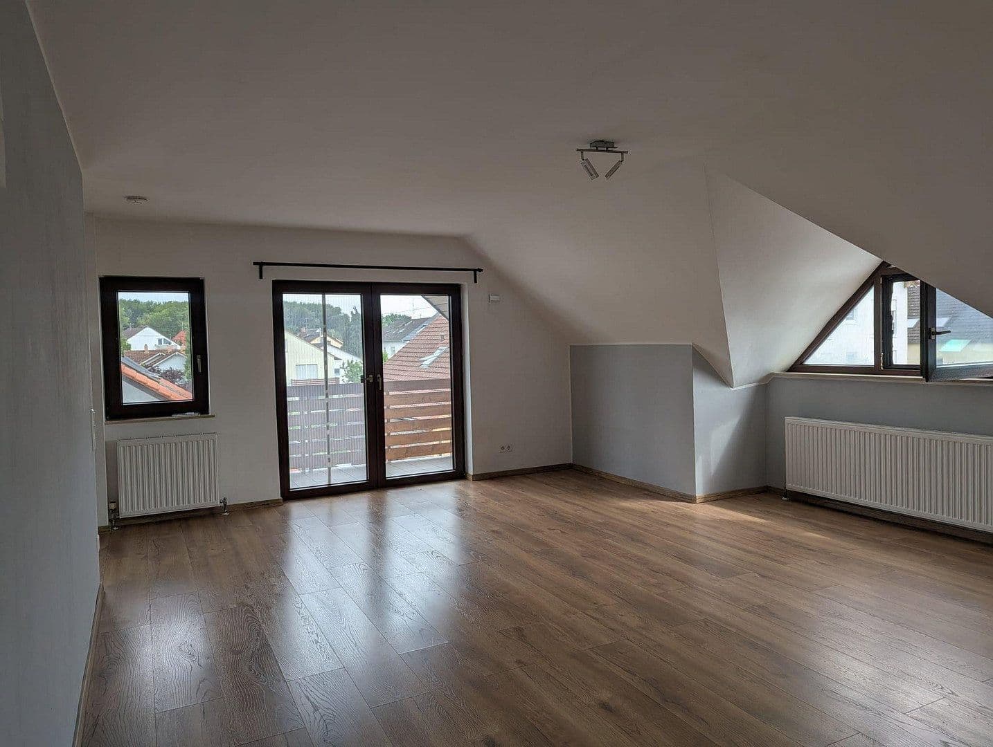 Predaj bytu 2-izbový 62 m², Nackenheim, Porýnie-Falcko Predaj bytu 2-izbový 62 m², Nackenheim, Porýnie-Falcko