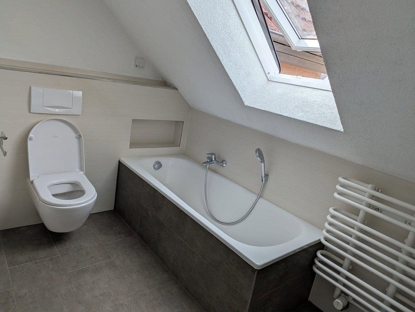 Predaj bytu 2-izbový 62 m², Nackenheim, Porýnie-Falcko Predaj bytu 2-izbový 62 m², Nackenheim, Porýnie-Falcko