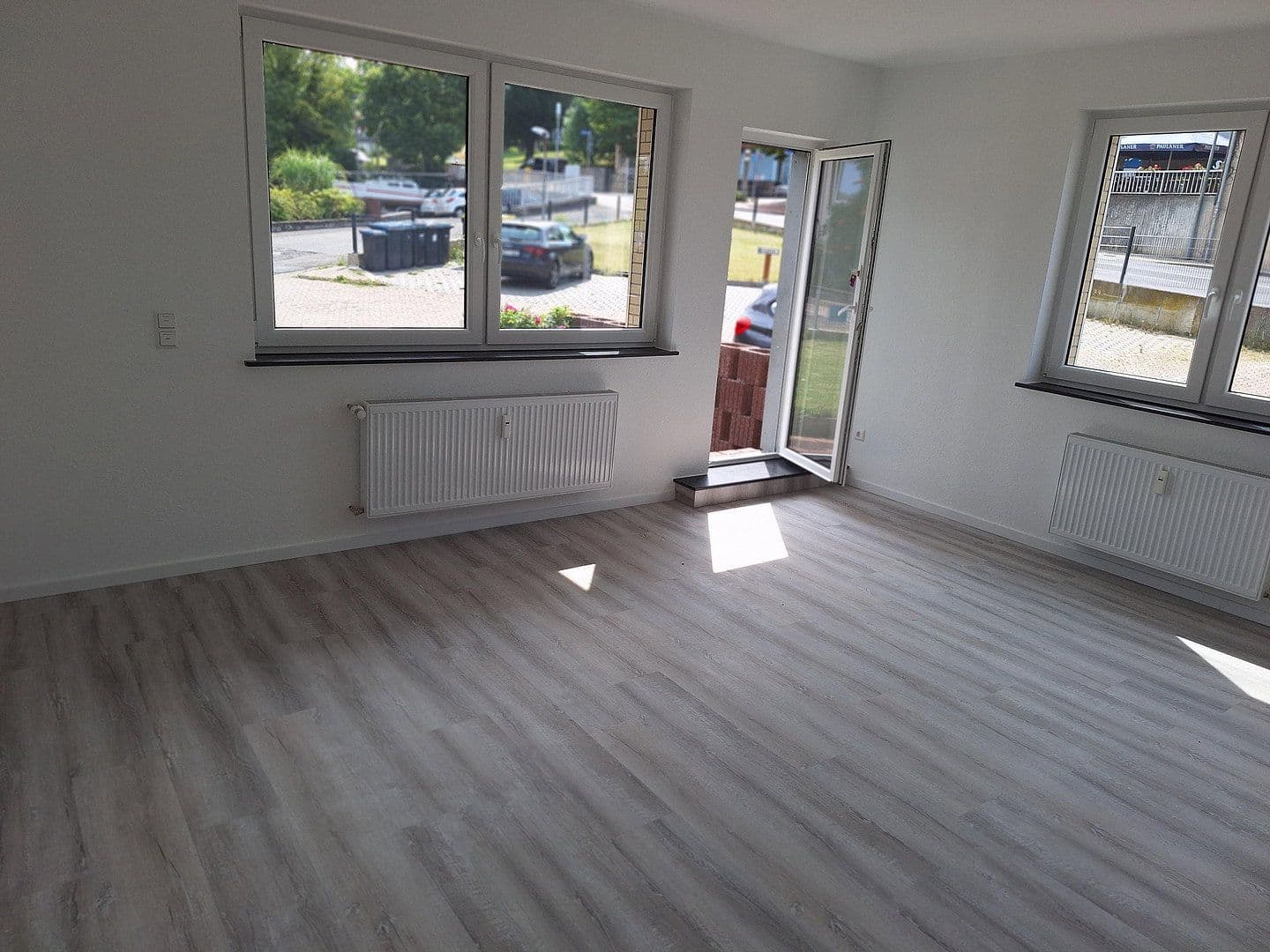 Prenájom bytu 3-izbový 100 m², Bad Nenndorf, Dolné Sasko Prenájom bytu 3-izbový 100 m², Bad Nenndorf, Dolné Sasko