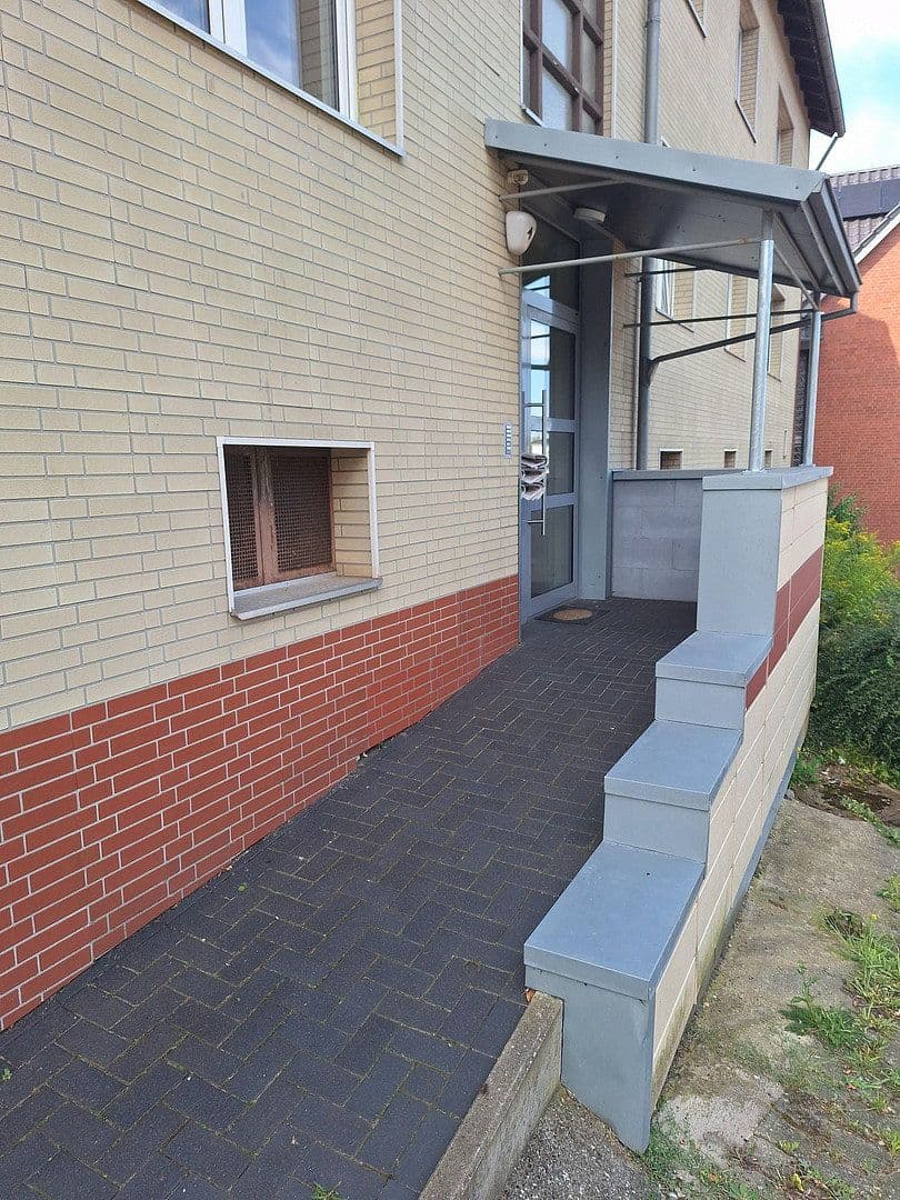 Prenájom bytu 3-izbový 100 m², Bad Nenndorf, Dolné Sasko Prenájom bytu 3-izbový 100 m², Bad Nenndorf, Dolné Sasko