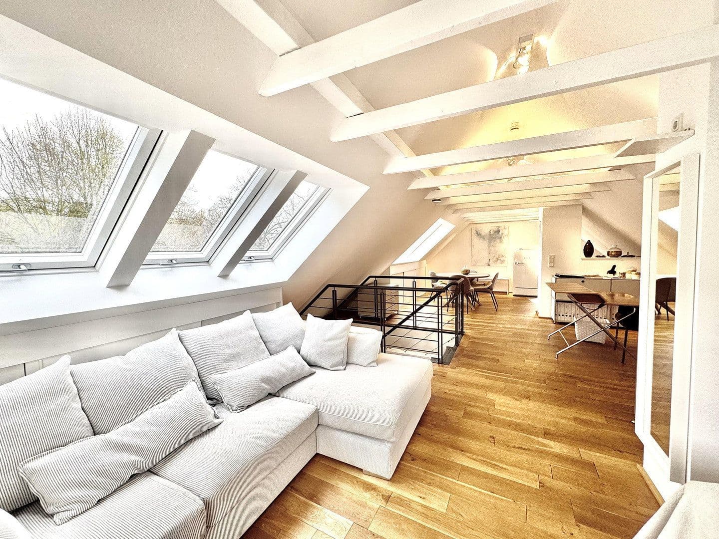 Predaj domu 375 m², pozemok 388 m², Bergisch Gladbach, Severné Porýnie - Westfálsko Predaj domu 375 m², pozemok 388 m², Bergisch Gladbach, Severné Porýnie - Westfálsko