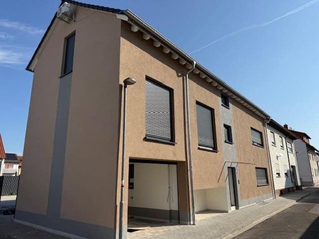 Prenájom bytu 3-izbový 65 m², Schubertstr 9, Ketsch, Bádensko-Wurttembersko Prenájom bytu 3-izbový 65 m², Schubertstr 9, Ketsch, Bádensko-Wurttembersko