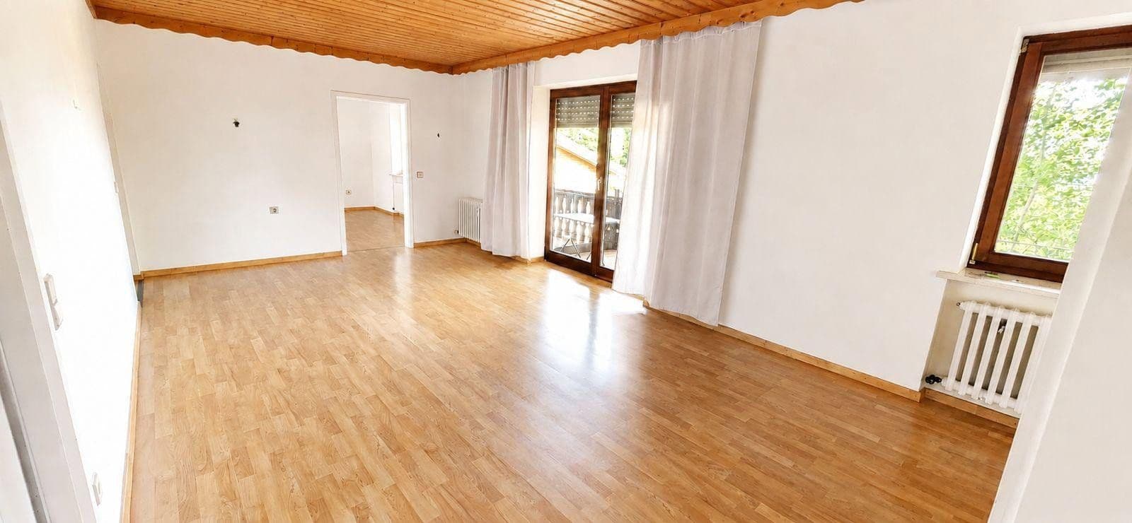 Prenájom bytu 3-izbový 93 m², Fuchsbergstraße 9, Mauth, Bavorsko Prenájom bytu 3-izbový 93 m², Fuchsbergstraße 9, Mauth, Bavorsko