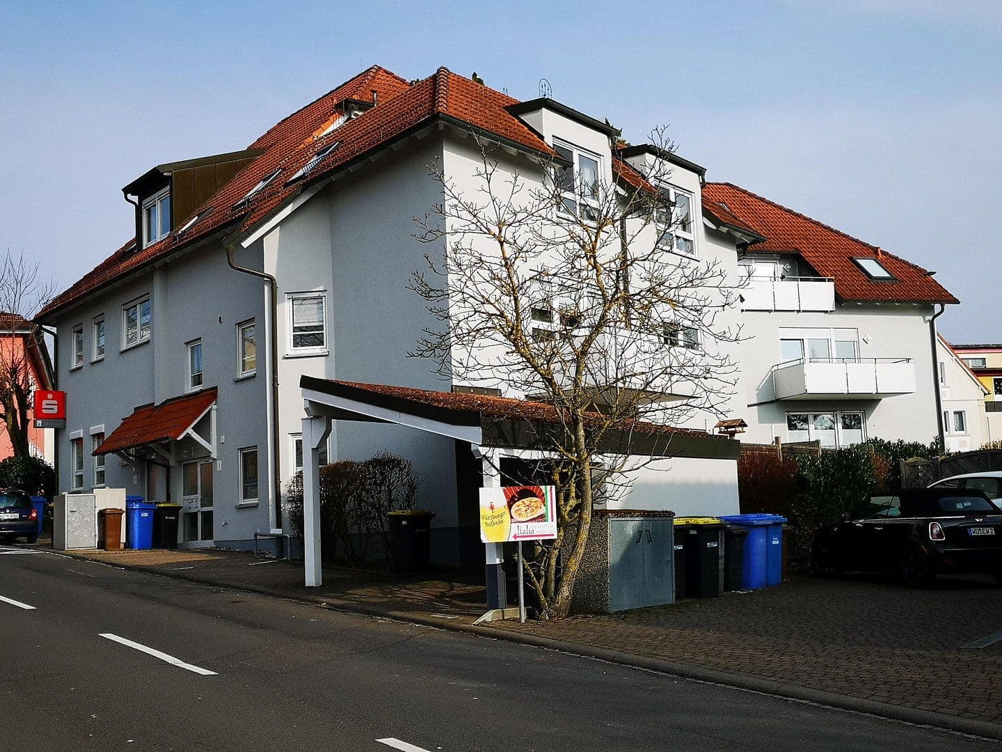 Prenájom bytu 3-izbový 88 m², Am Rathaus 2/ Friedhofstrasse 1, Kist, Bavorsko Prenájom bytu 3-izbový 88 m², Am Rathaus 2/ Friedhofstrasse 1, Kist, Bavorsko