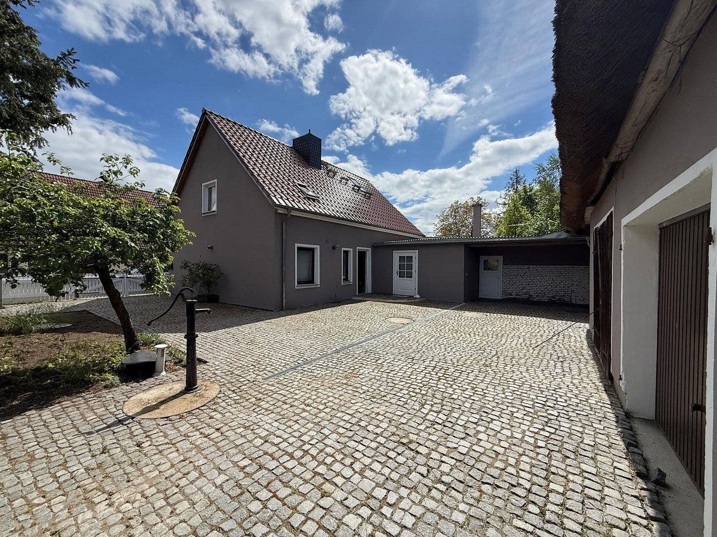 Predaj domu 173 m², pozemok 540 m², Straße zur Koppel, Rankwitz, Meklenbursko-Predpomoransko Predaj domu 173 m², pozemok 540 m², Straße zur Koppel, Rankwitz, Meklenbursko-Predpomoransko