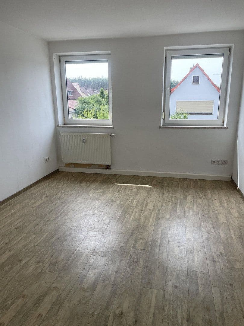 Prenájom bytu 3-izbový 67 m², Bergstr. 6, Oberreichenbach, Bavorsko Prenájom bytu 3-izbový 67 m², Bergstr. 6, Oberreichenbach, Bavorsko