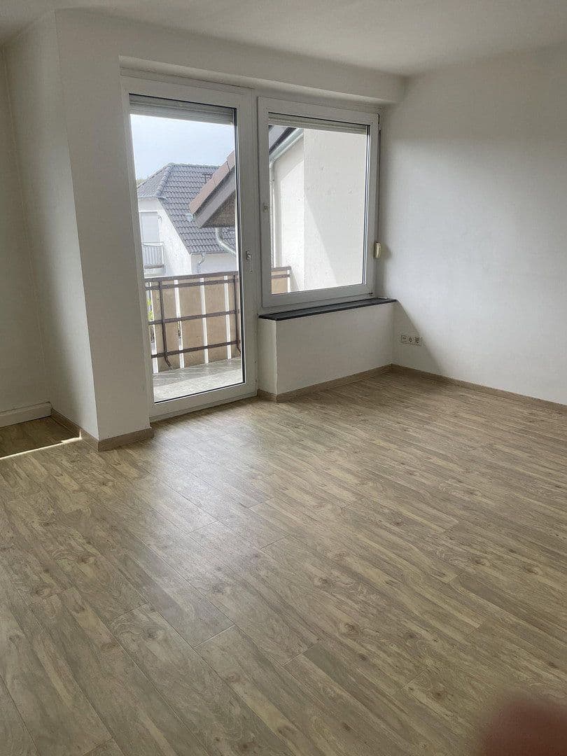 Prenájom bytu 3-izbový 67 m², Bergstr. 6, Oberreichenbach, Bavorsko Prenájom bytu 3-izbový 67 m², Bergstr. 6, Oberreichenbach, Bavorsko