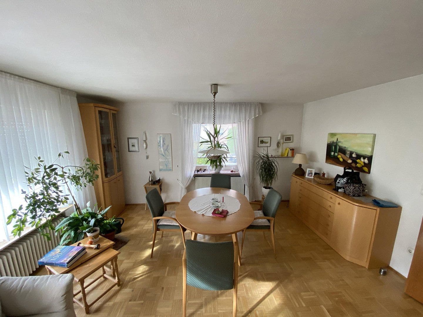 Predaj domu 240 m², pozemok 500 m², Marienbader Straße, Erlangen, Bavorsko Predaj domu 240 m², pozemok 500 m², Marienbader Straße, Erlangen, Bavorsko