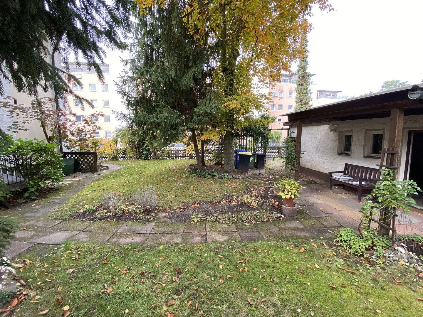 Predaj domu 240 m², pozemok 500 m², Marienbader Straße, Erlangen, Bavorsko Predaj domu 240 m², pozemok 500 m², Marienbader Straße, Erlangen, Bavorsko