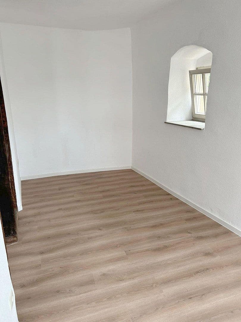 Prenájom bytu 2-izbový 49 m², Bad Wimpfen, Bádensko-Wurttembersko Prenájom bytu 2-izbový 49 m², Bad Wimpfen, Bádensko-Wurttembersko