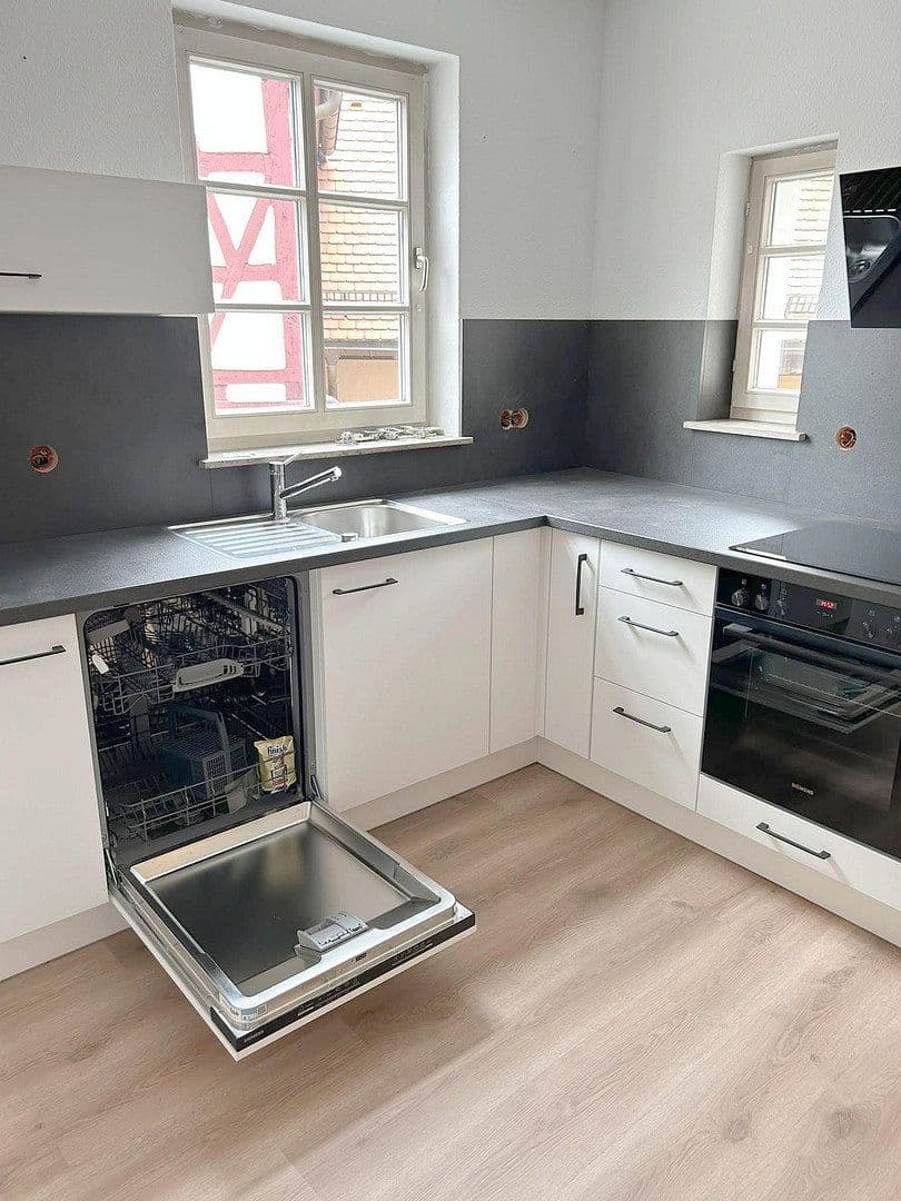 Prenájom bytu 2-izbový 49 m², Bad Wimpfen, Bádensko-Wurttembersko Prenájom bytu 2-izbový 49 m², Bad Wimpfen, Bádensko-Wurttembersko