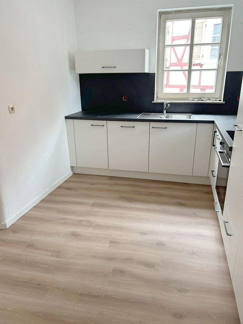 Prenájom bytu 2-izbový 49 m², Bad Wimpfen, Bádensko-Wurttembersko Prenájom bytu 2-izbový 49 m², Bad Wimpfen, Bádensko-Wurttembersko