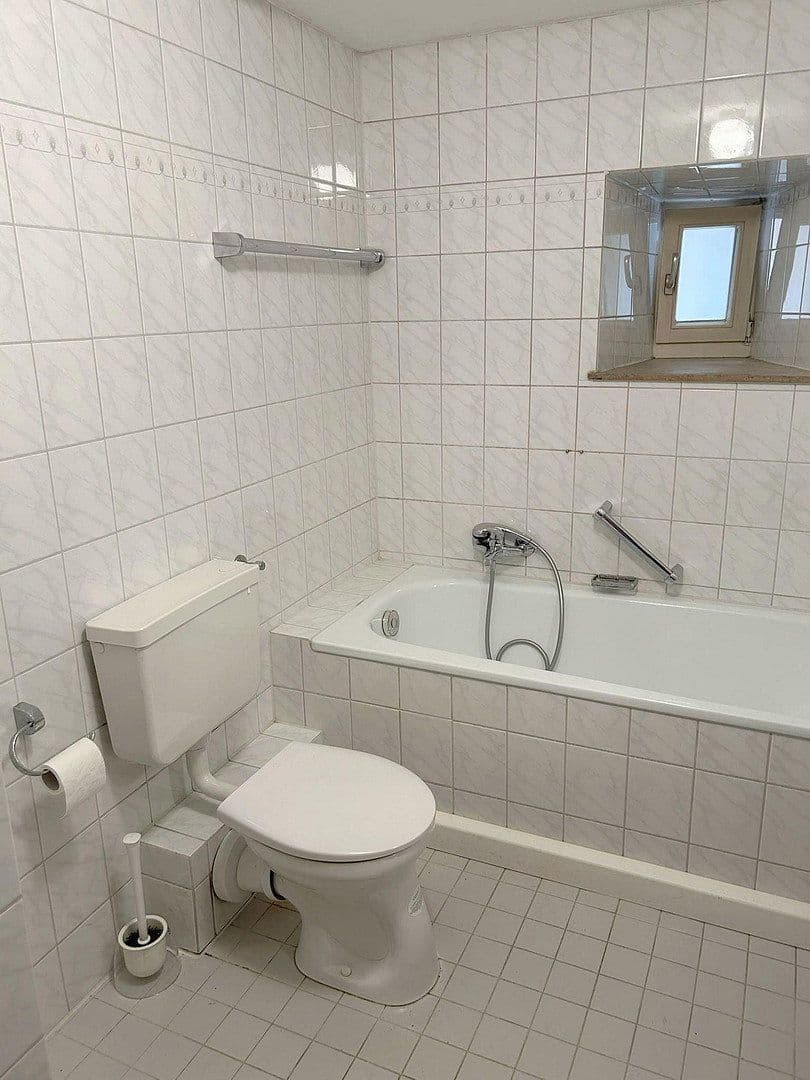 Prenájom bytu 2-izbový 49 m², Bad Wimpfen, Bádensko-Wurttembersko Prenájom bytu 2-izbový 49 m², Bad Wimpfen, Bádensko-Wurttembersko