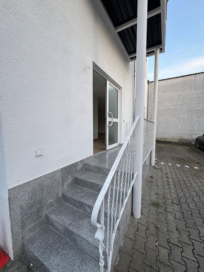 Prenájom bytu 2-izbový 80 m², Darmstädter Str. 26, Heppenheim, Hesensko Prenájom bytu 2-izbový 80 m², Darmstädter Str. 26, Heppenheim, Hesensko
